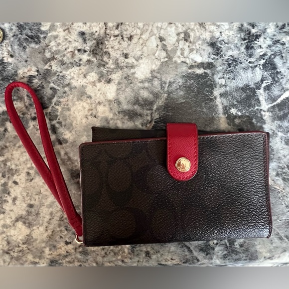 Coach Wristlet - Picture 2 of 9